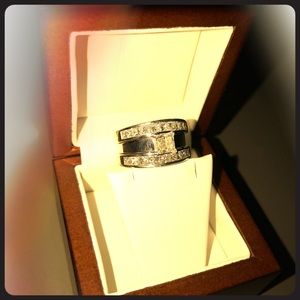 BEAUTIFUL 14K White Gold 3CT Wedding Set